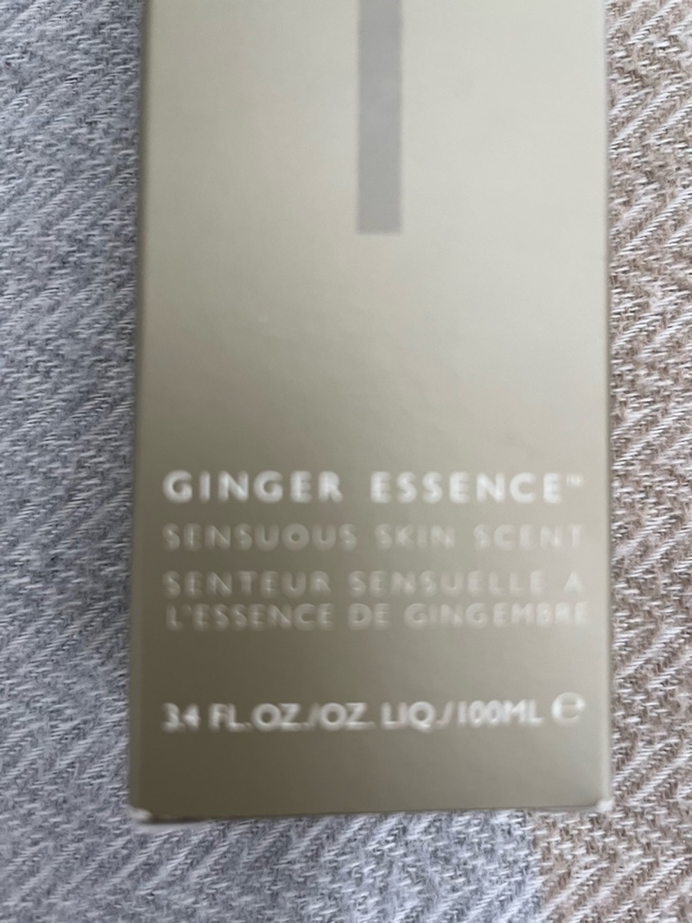 Origins Ginger Essence Box in Metallic Gold - Picture 3 of 3
